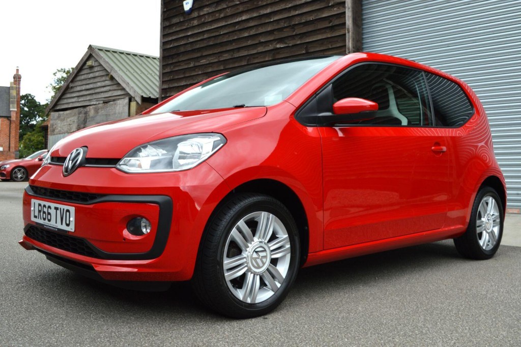 View VOLKSWAGEN UP 1.0 MPI 75 ASG HIGH UP 3 DOOR