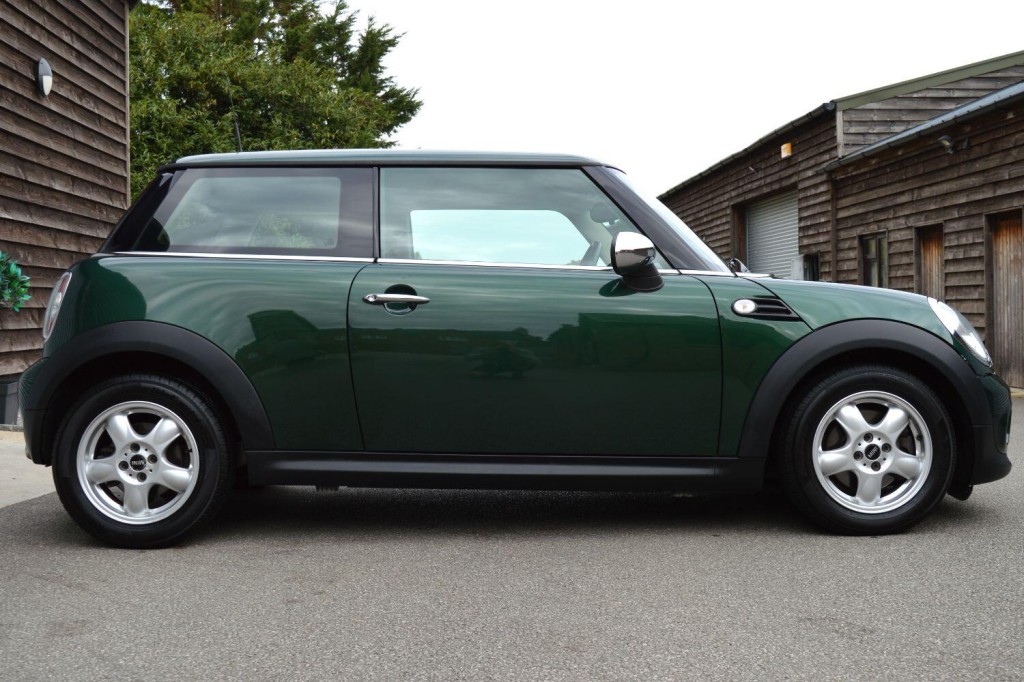 View MINI HATCH One 1.6 steptronic auto 3 door