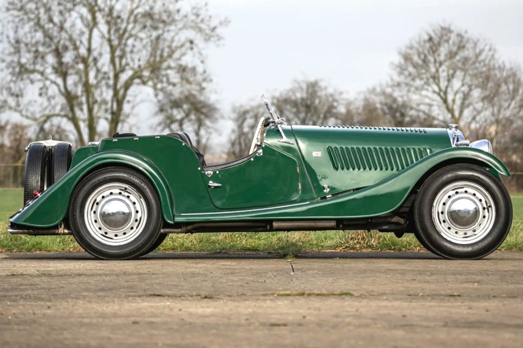View MORGAN PLUS 4 2.0 2 DOOR CONVERTIBLE