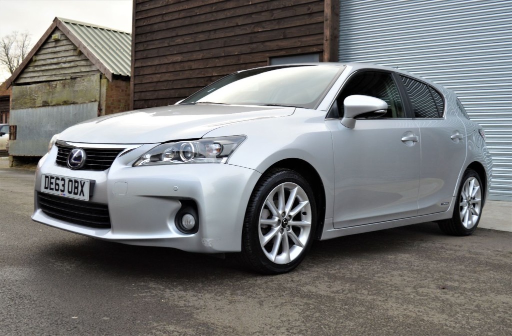 View LEXUS CT 200H 1.8 ADVANCE 5 DOOR
