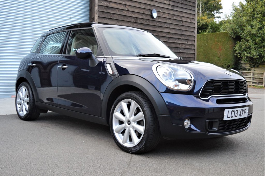 View MINI COUNTRYMAN COOPER S ALL4 AUTO 5 DOOR