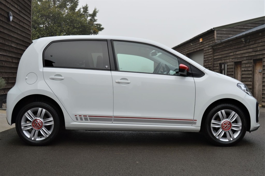 View VOLKSWAGEN UP 1.0 TSI UP BY BEATS 2016