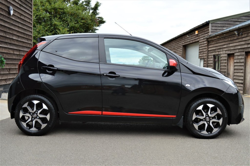 View TOYOTA AYGO 1.0 VVT-i x-trend 5 door