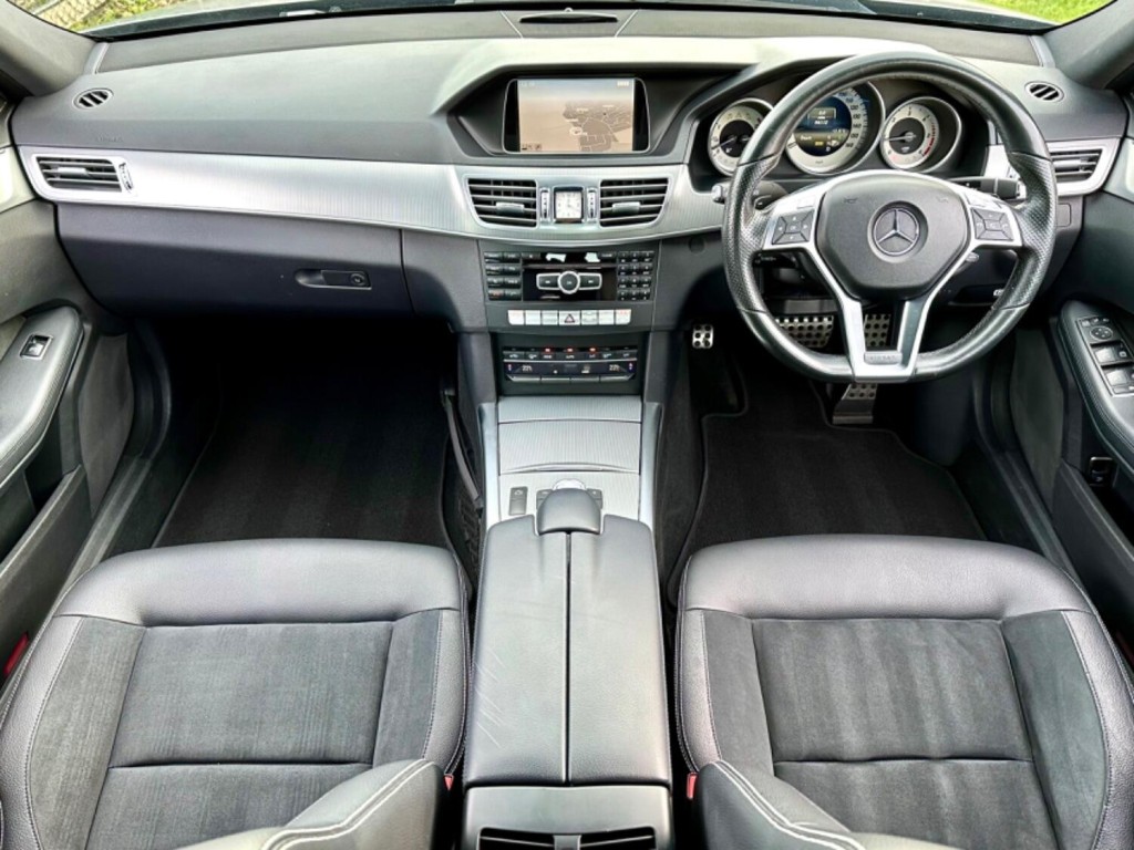 MERCEDES-BENZ E CLASS