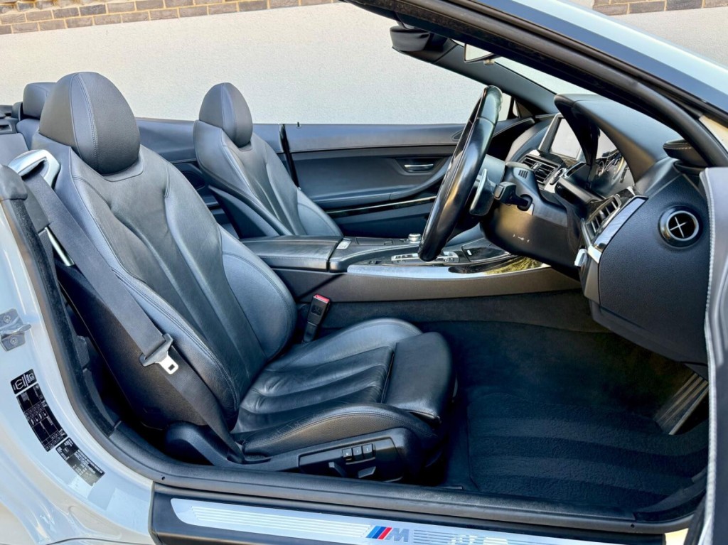 BMW 6 SERIES