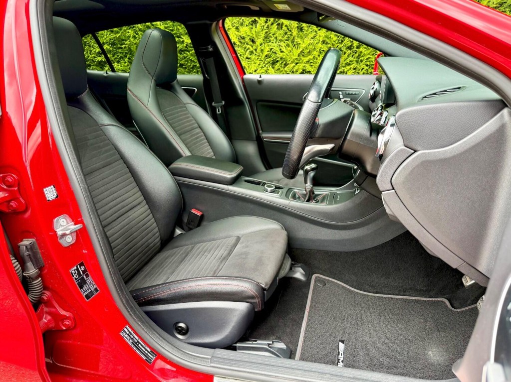 MERCEDES-BENZ GLA CLASS