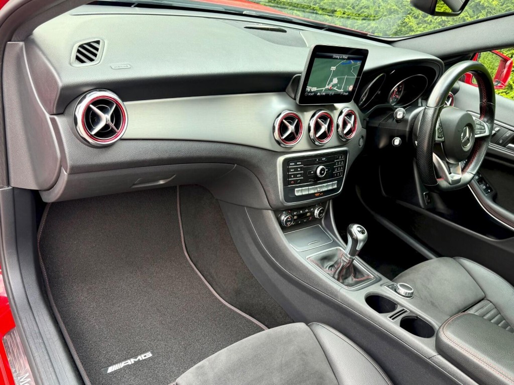 MERCEDES-BENZ GLA CLASS