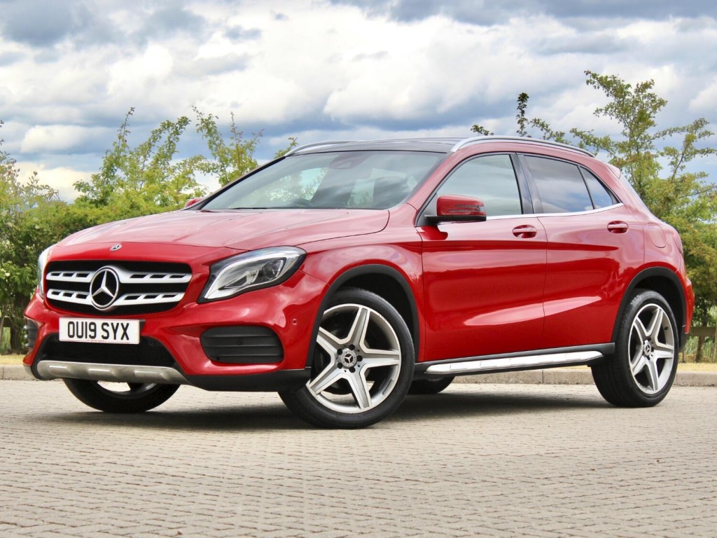 MERCEDES-BENZ GLA CLASS