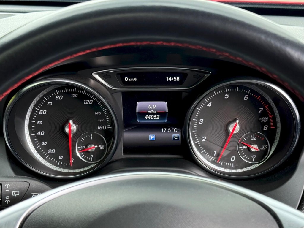 MERCEDES-BENZ GLA CLASS