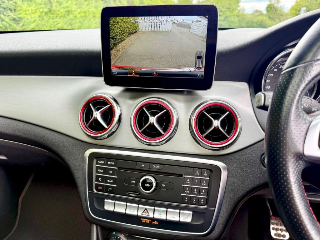 MERCEDES-BENZ GLA CLASS