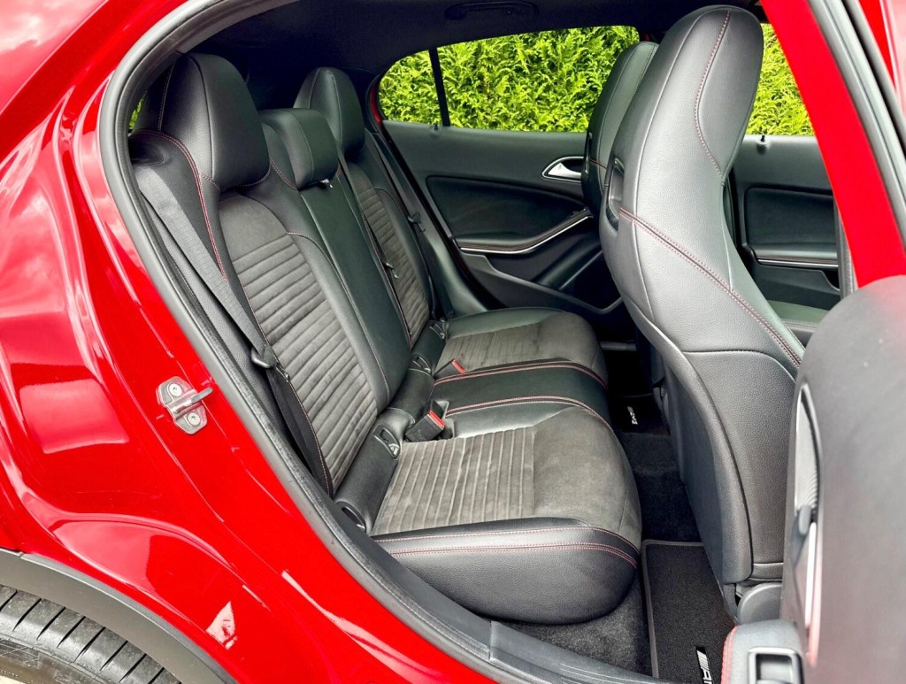 MERCEDES-BENZ GLA CLASS