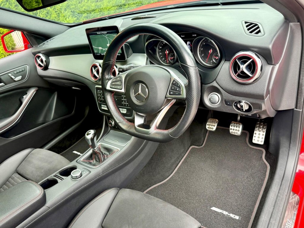 MERCEDES-BENZ GLA CLASS