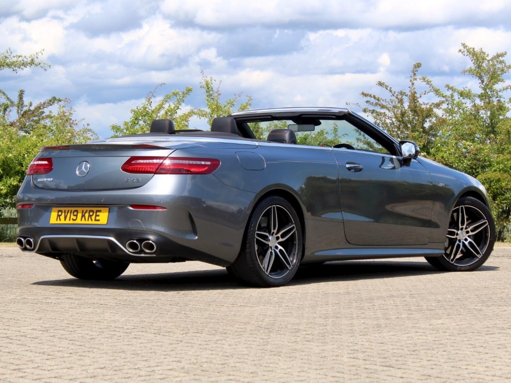 MERCEDES-BENZ E CLASS