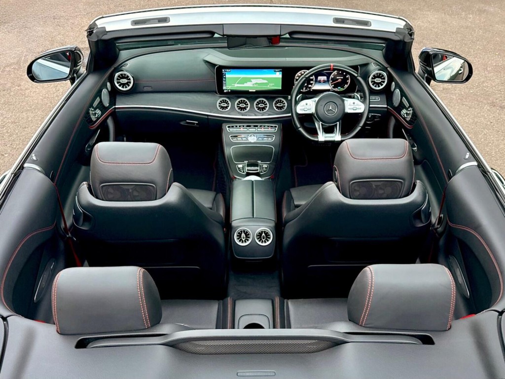 MERCEDES-BENZ E CLASS