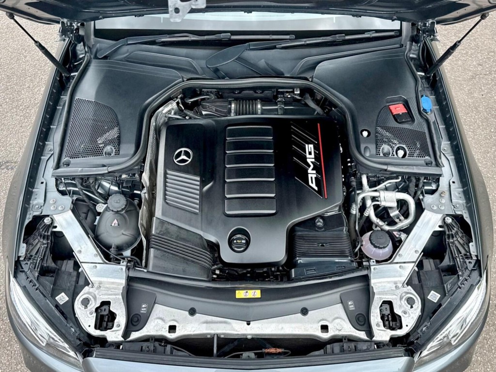 MERCEDES-BENZ E CLASS