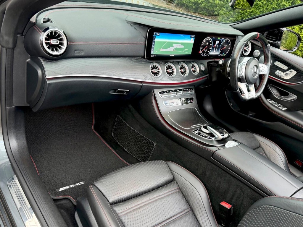 MERCEDES-BENZ E CLASS