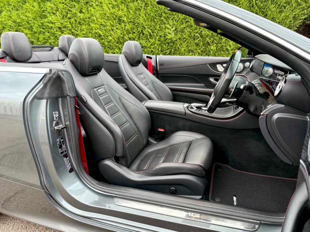 MERCEDES-BENZ E CLASS