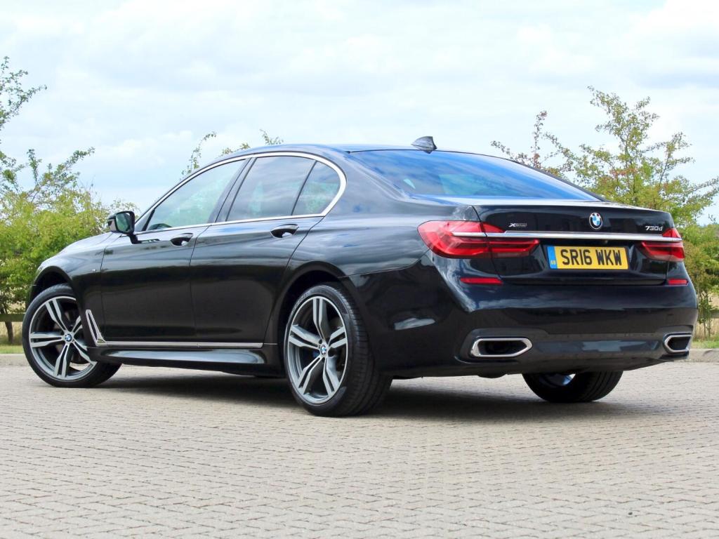 BMW 7 SERIES