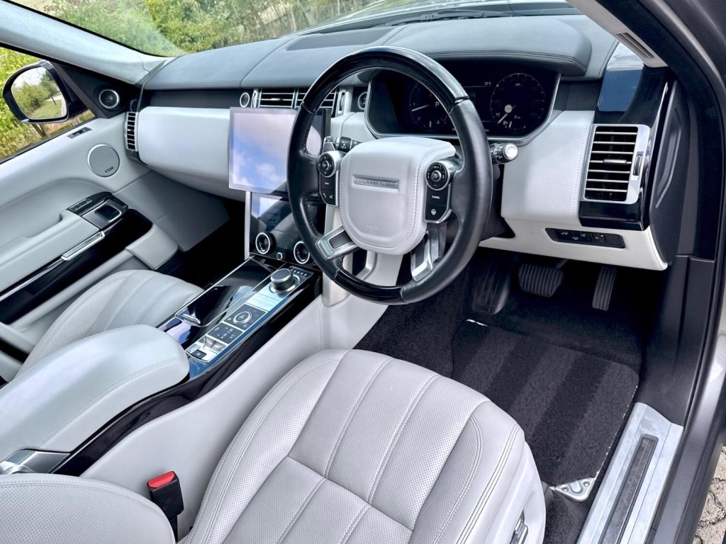 LAND ROVER RANGE ROVER