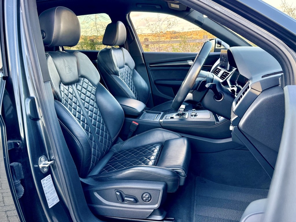 AUDI SQ5