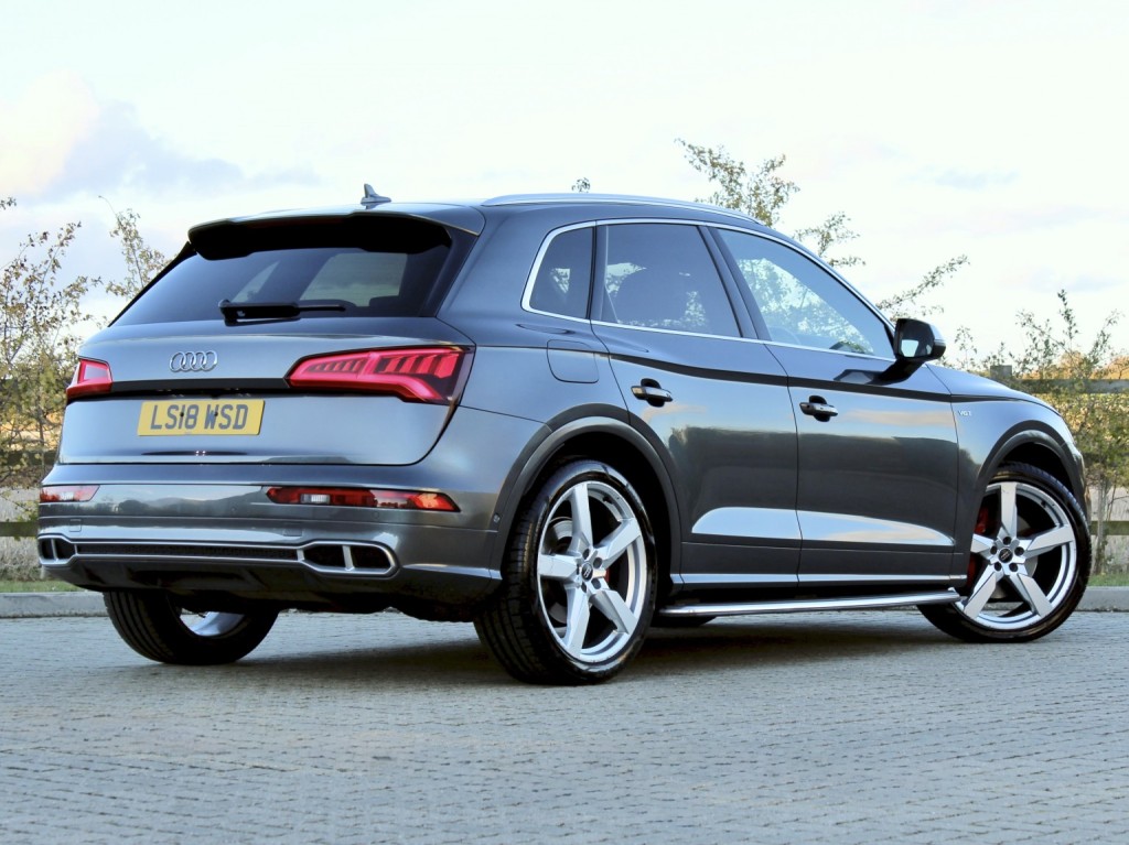 AUDI SQ5