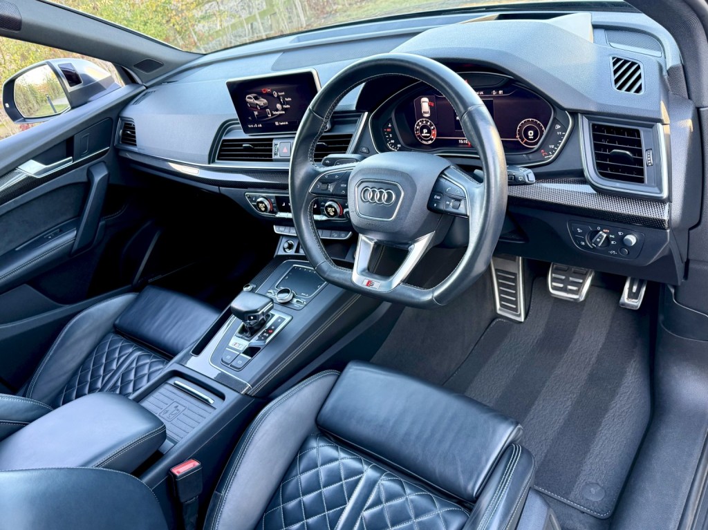 AUDI SQ5