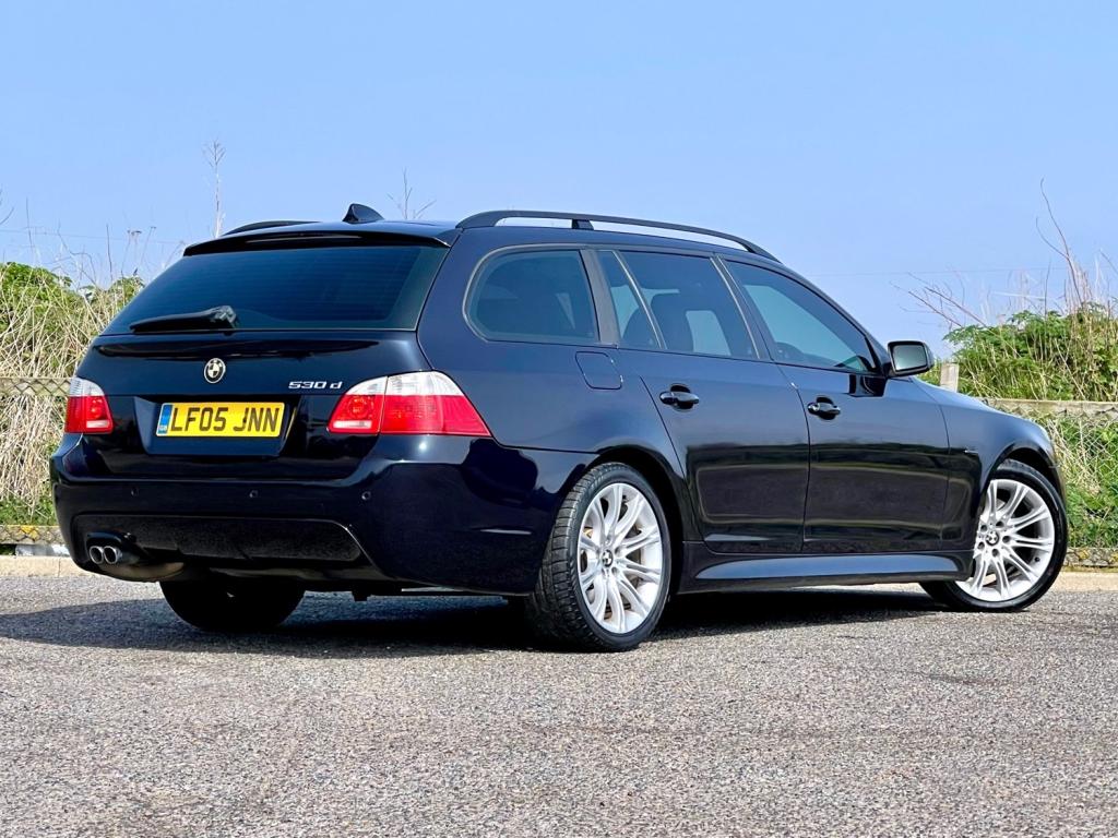 BMW 5 SERIES