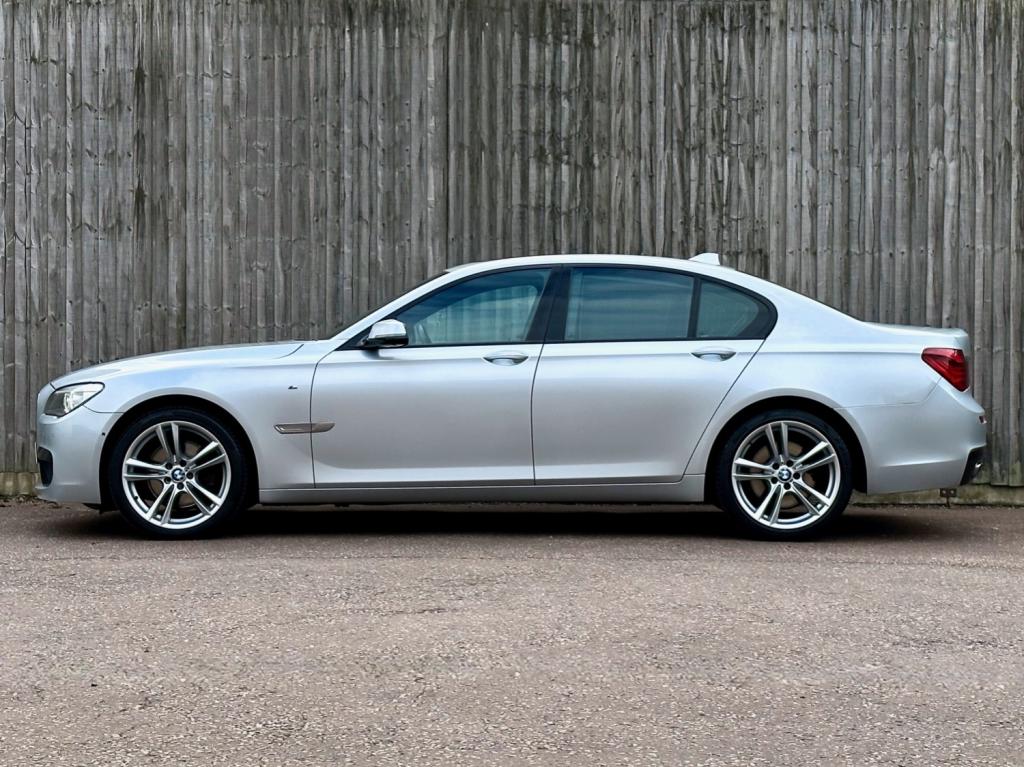 BMW 7 SERIES