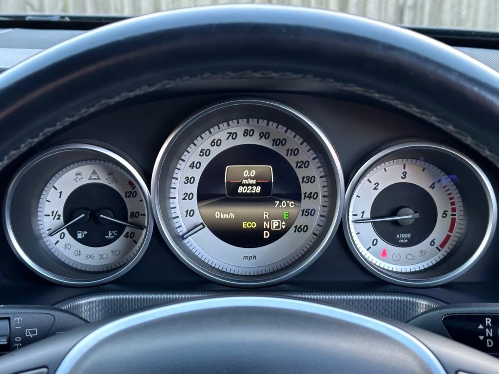 MERCEDES-BENZ E CLASS