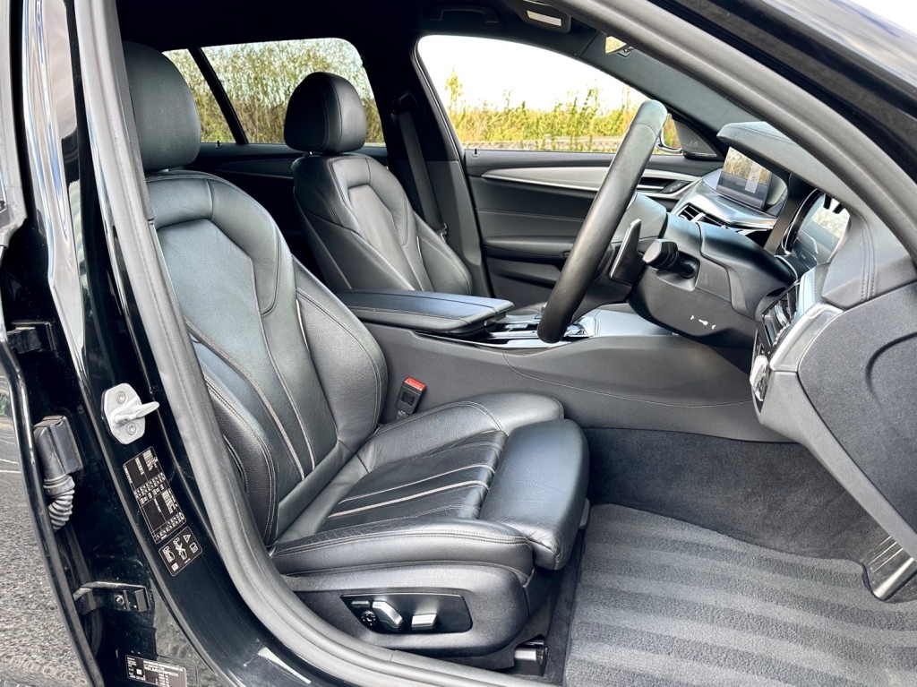 BMW 5 SERIES