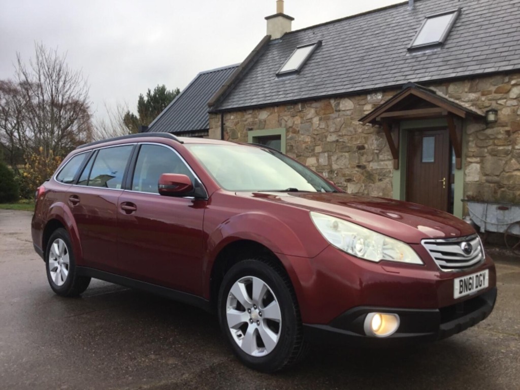 View SUBARU OUTBACK 2.5ltr i S AUTO AWD ESTATE 165ps