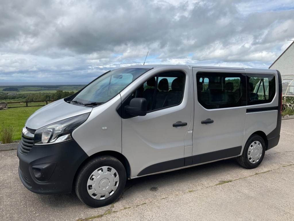 View VAUXHALL VIVARO 1.6 CDTi Bi TURBO 2900 L1 H1 SWB COMBI 9 SEATER MINIBUS SLD EURO 6