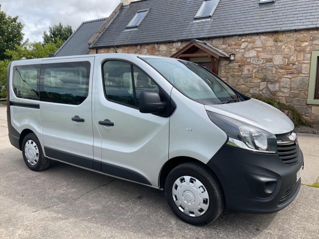 View VAUXHALL VIVARO 1.6 CDTi Bi TURBO 2900 L1 H1 SWB COMBI 9 SEATER MINIBUS SLD EURO 6