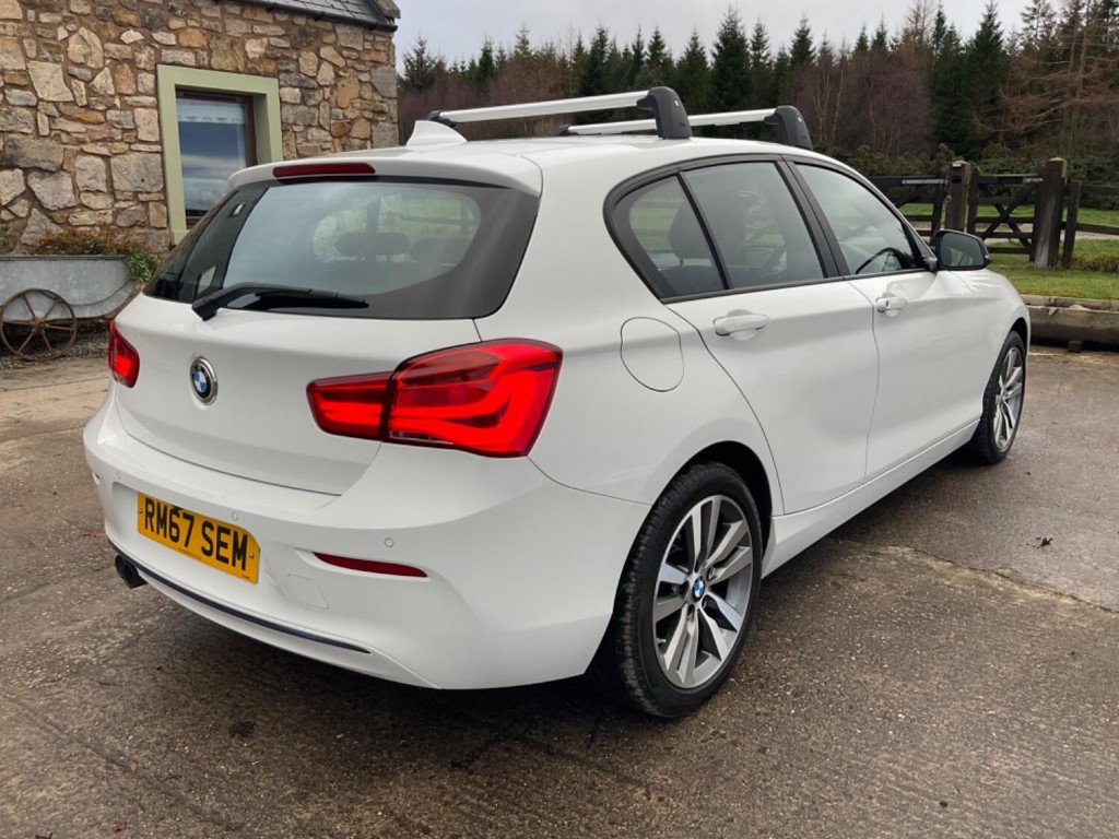 BMW 1 SERIES