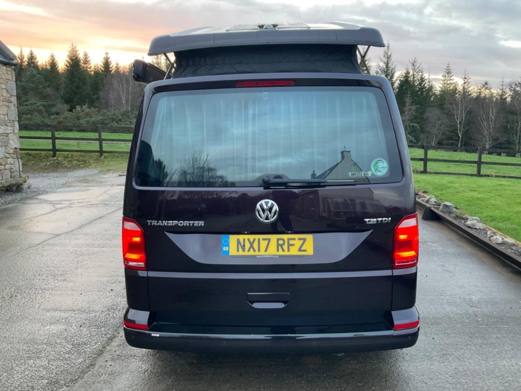 VOLKSWAGEN TRANSPORTER