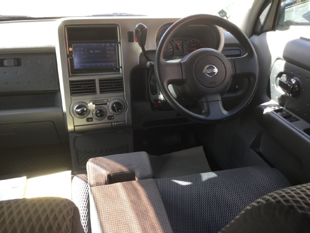 NISSAN CUBE