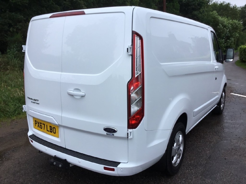 View FORD TRANSIT CUSTOM LIMITED 2.0ltr TDCi 130ps L1H1 SWB 270 PANEL VAN