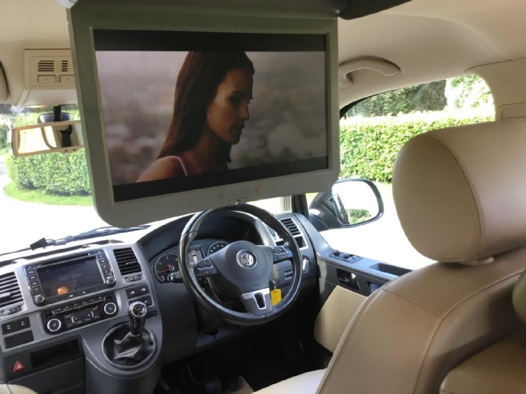 VOLKSWAGEN CARAVELLE