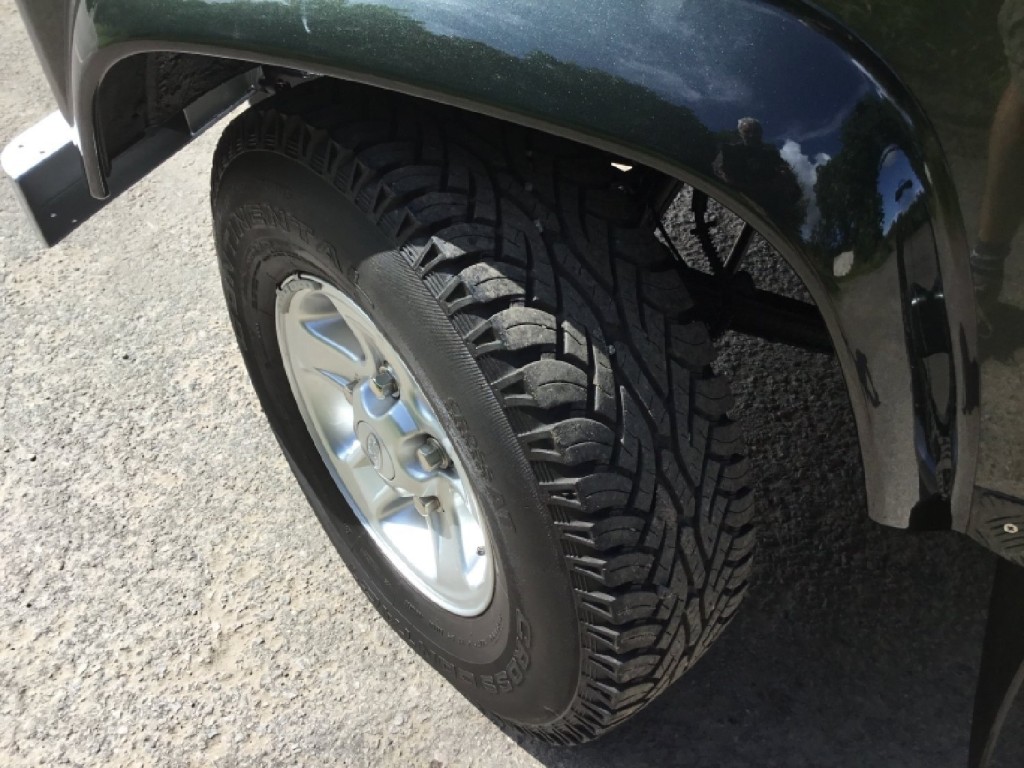 LAND ROVER DEFENDER