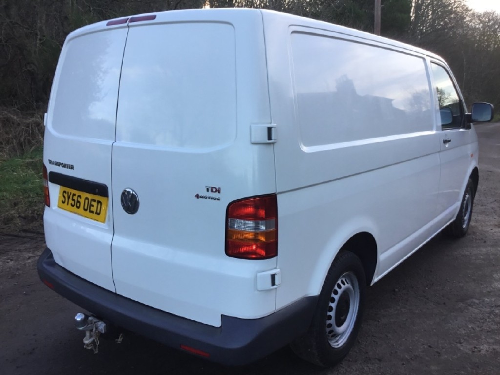 VOLKSWAGEN TRANSPORTER