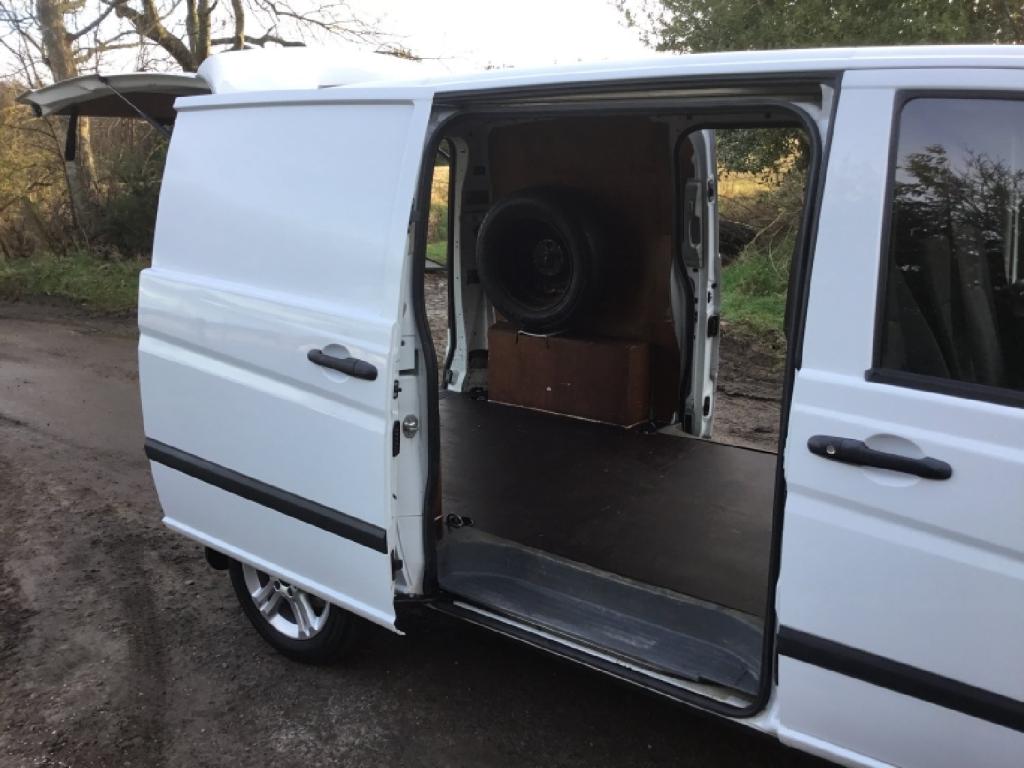 MERCEDES-BENZ VITO