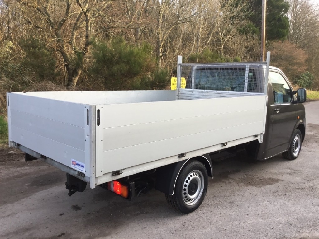 VOLKSWAGEN TRANSPORTER