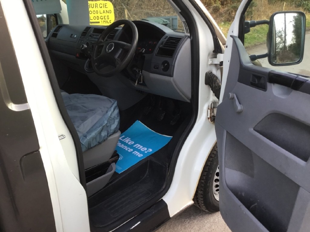 VOLKSWAGEN TRANSPORTER