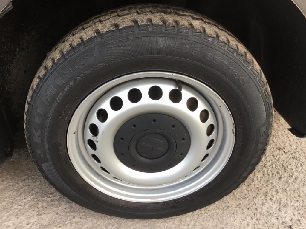 VOLKSWAGEN TRANSPORTER