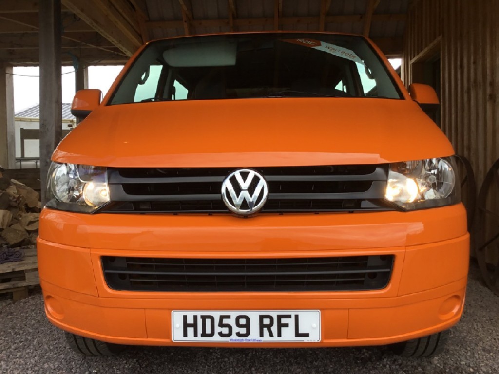 VOLKSWAGEN TRANSPORTER