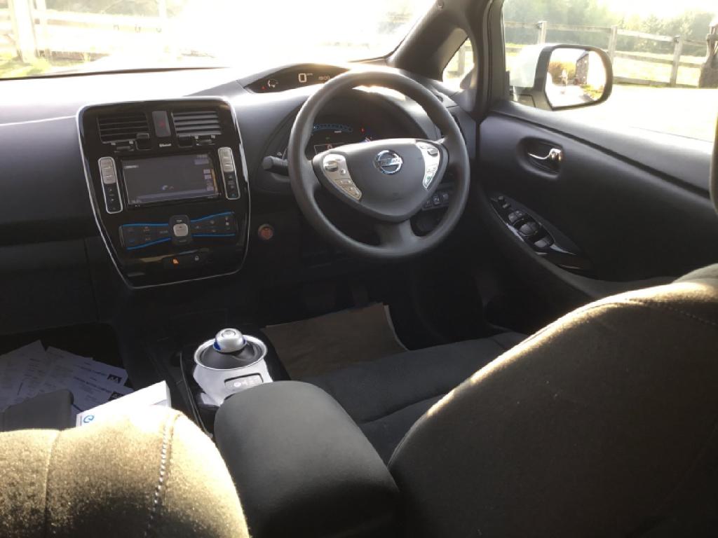 NISSAN LEAF