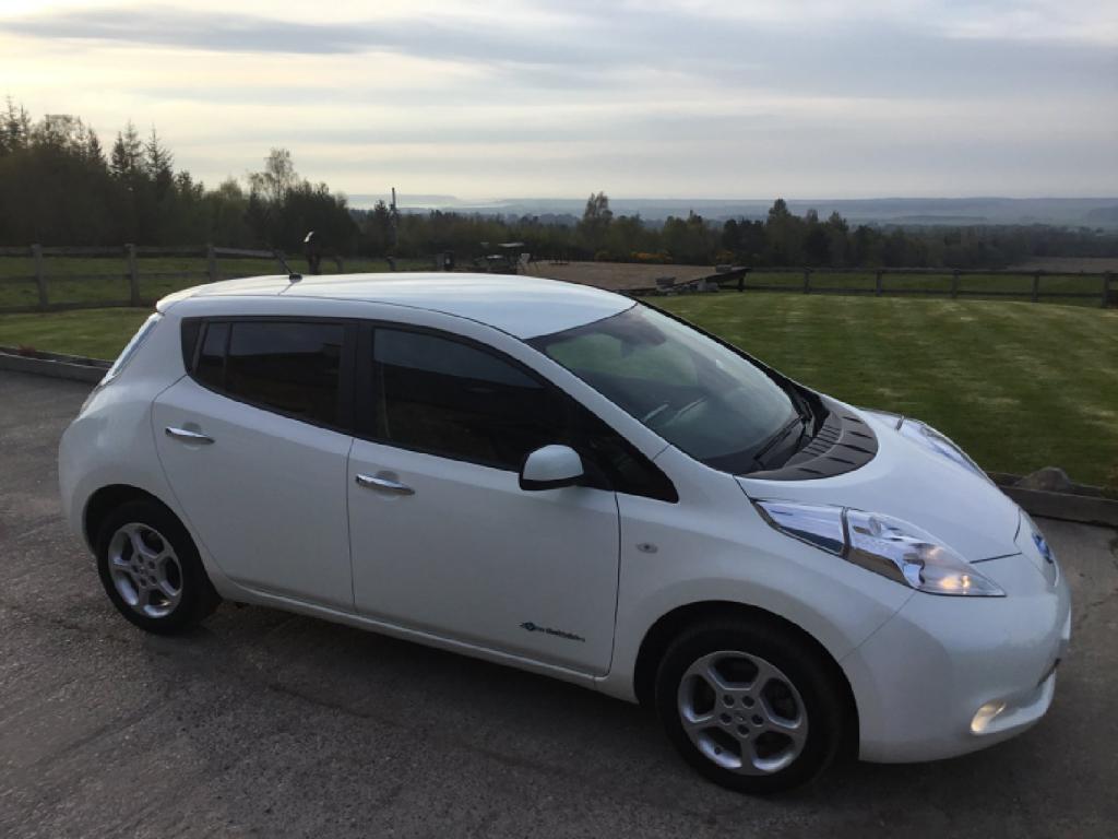 NISSAN LEAF