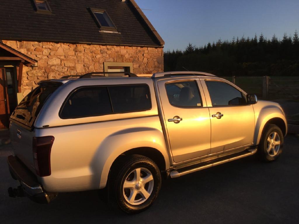ISUZU D-MAX