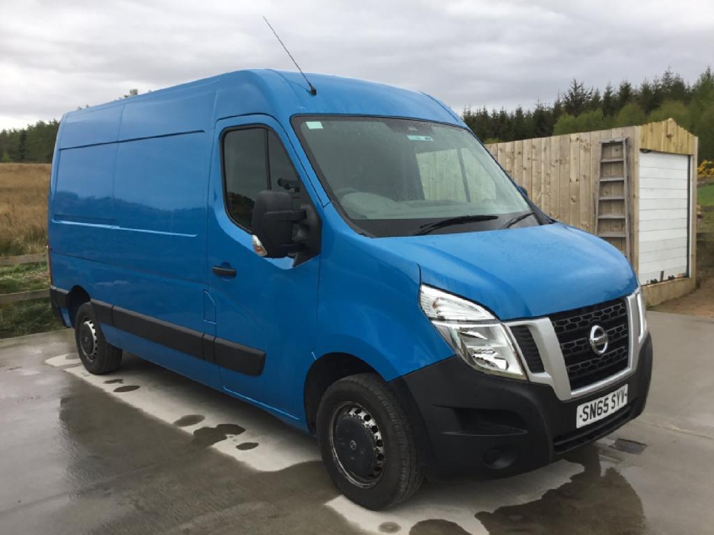 NISSAN NV400