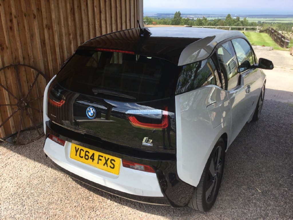 View BMW I3 E DRIVE AUTO RANGE EXTENDER 60Ah 170ps HYBRID EV